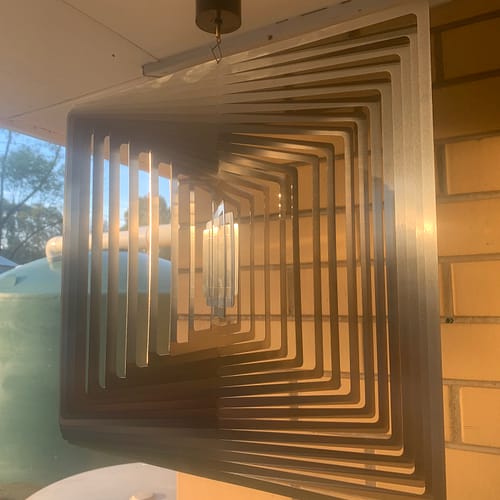 Square Premium wind Spinner